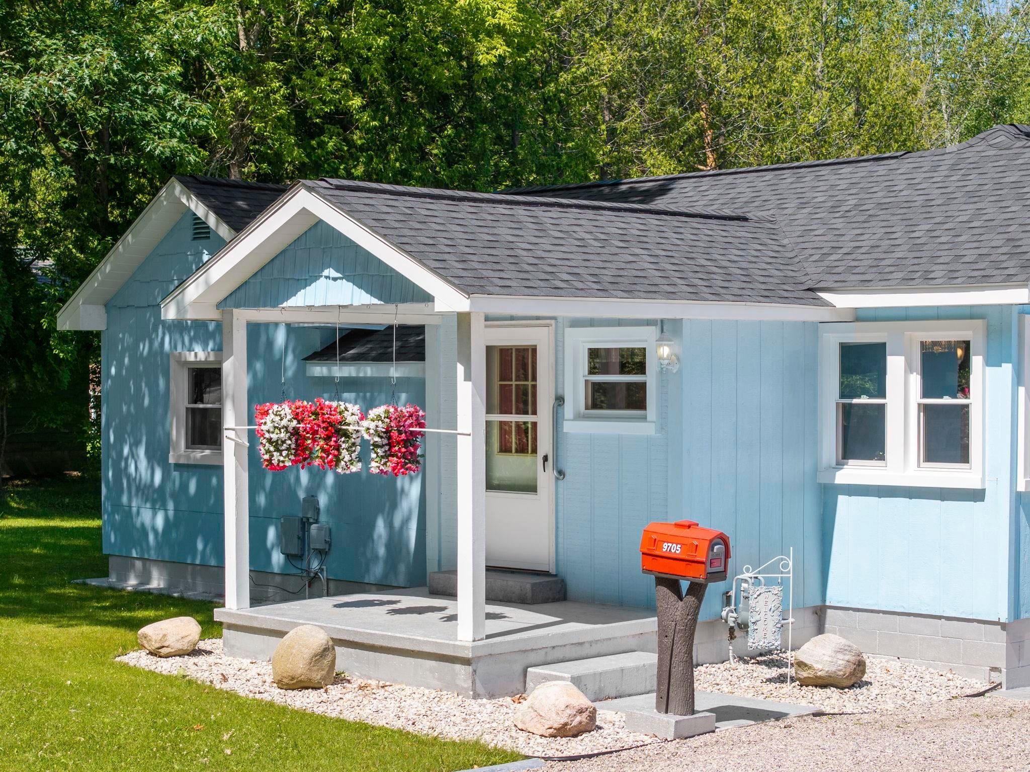 9705 East Carter Road Traverse City, MI 49684 - Photo 18 of 58 Gallery Image 18