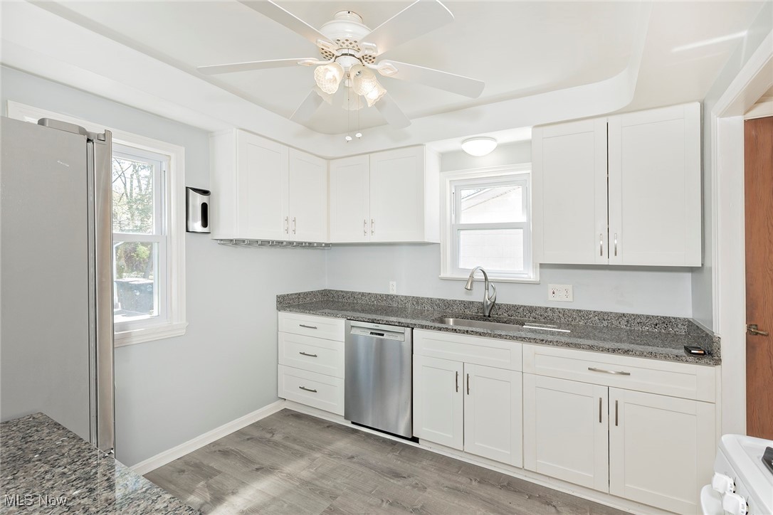 1119 Gordon Road Lyndhurst, OH 44124 - Photo 13 of 50