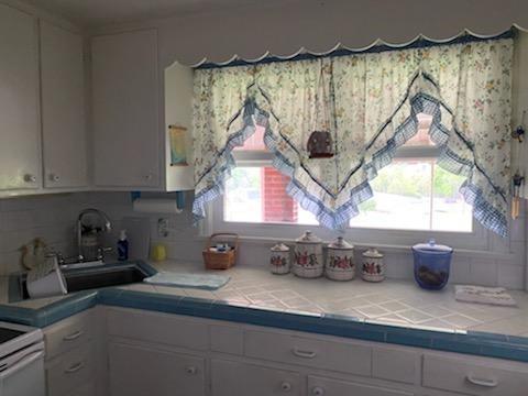 4023 Chieftan Road Irwin, PA 15642 - Photo 5 of 25 Gallery Image 5