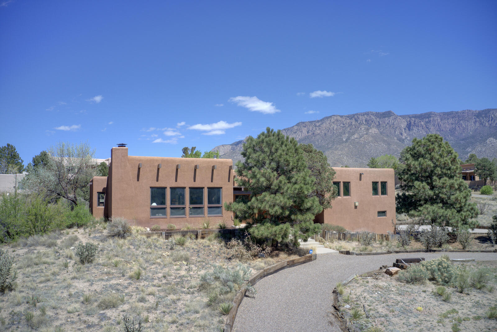 1219 Rockrose Road Northeast Albuquerque, NM 87122 - Photo 38 of 60 Gallery Image 38