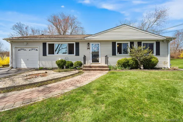 $669,000 | 3453 Flanders Drive, Yorktown Heights, NY 10598