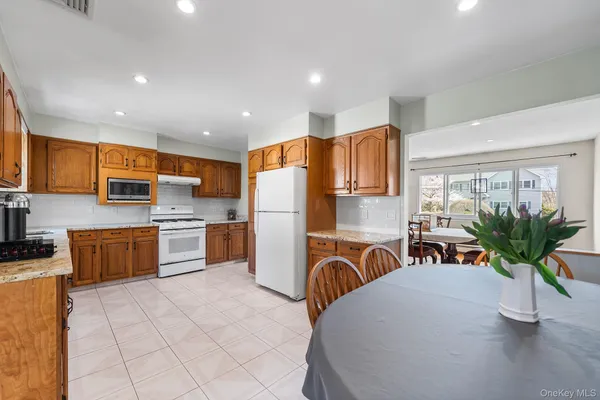 $669,000 | 3453 Flanders Drive, Yorktown Heights, NY 10598