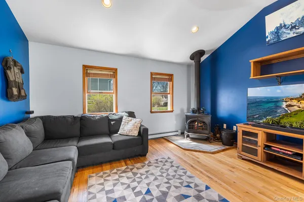 $669,000 | 3453 Flanders Drive, Yorktown Heights, NY 10598
