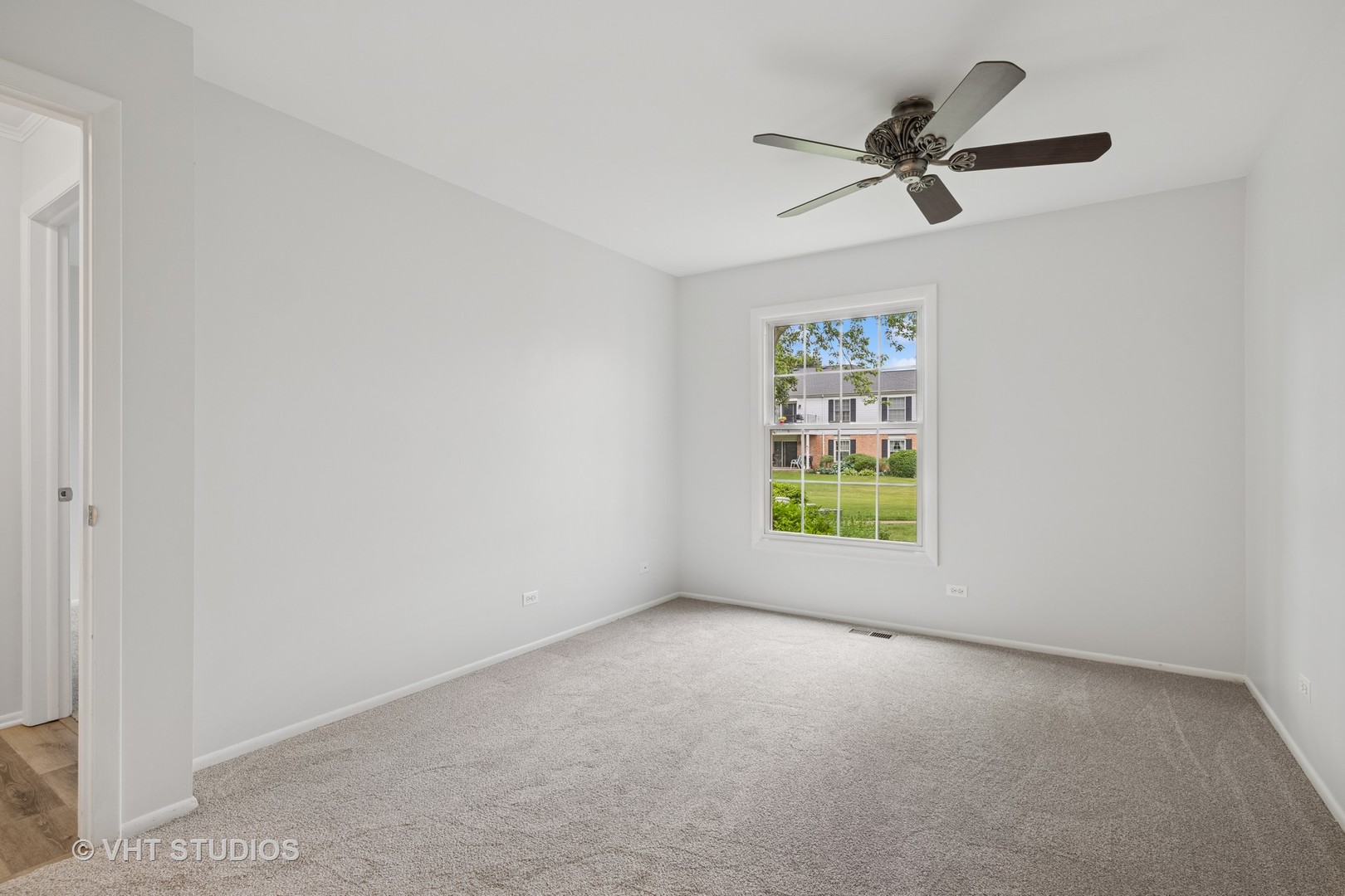 969 Golf Course Road, Unit 3 Crystal Lake, IL 60014 - Photo 9 of 34 Gallery Image 9