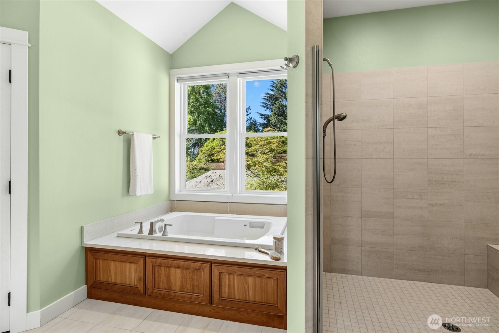 15809 Virginia Point Road Northeast Poulsbo, WA 98370 - Photo 19 of 37