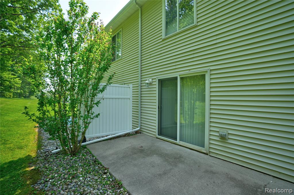1015 Timber Ridge Court Grand Blanc, MI 48439 - Photo 6 of 60 Gallery Image 6