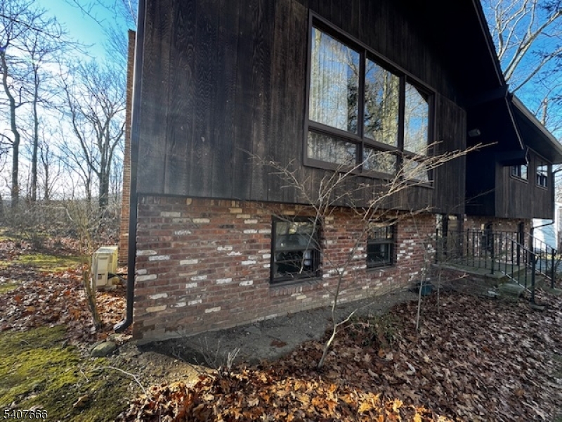 220 Brook Valley Road Montville, NJ 07082 - Photo 7 of 18