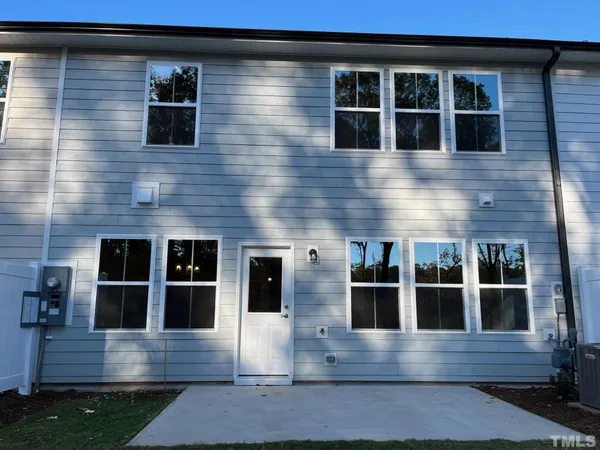 $2,075 | 359 Glen Clova Drive, Raleigh, NC 27603