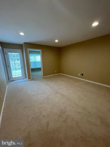 $3,100 | 8863 Cherokee Rose Way, Lorton, VA 22079