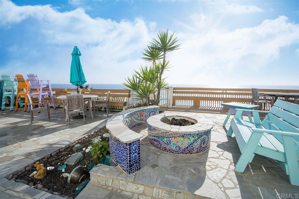 740 Neptune Avenue Encinitas, CA 92024 - Photo 5 of 24