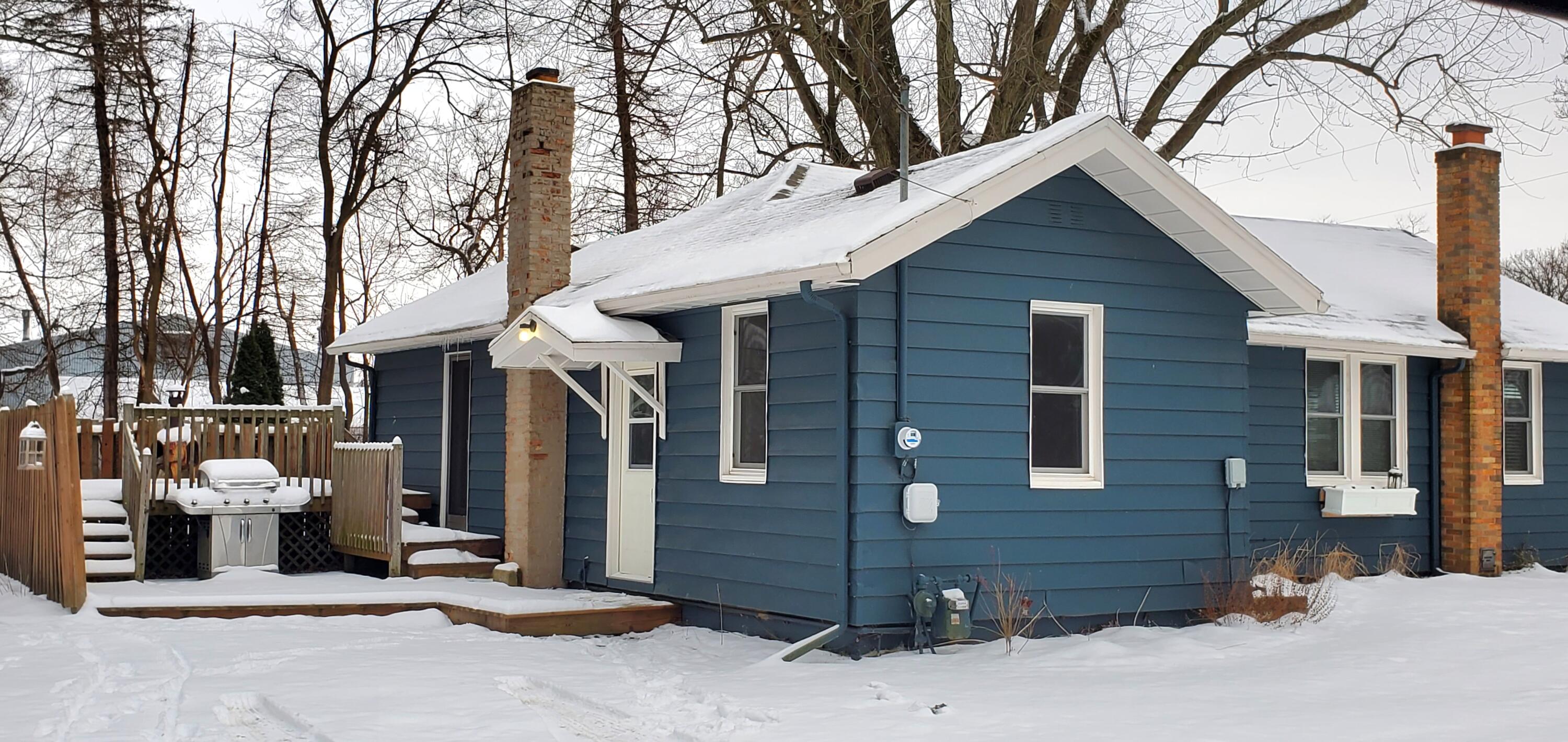 5325 Interlochen Road Coloma, MI 49038 - Photo 4 of 34 20221218_145733