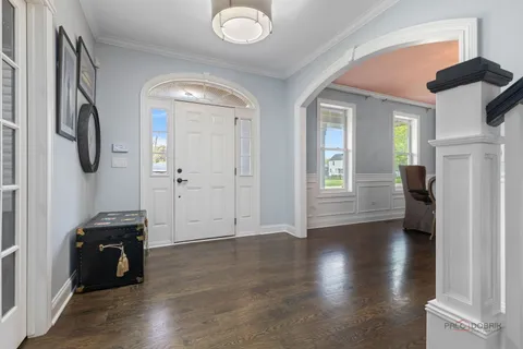 $1,650,000 | 1025 South Vail Avenue, Arlington Heights, IL 60005