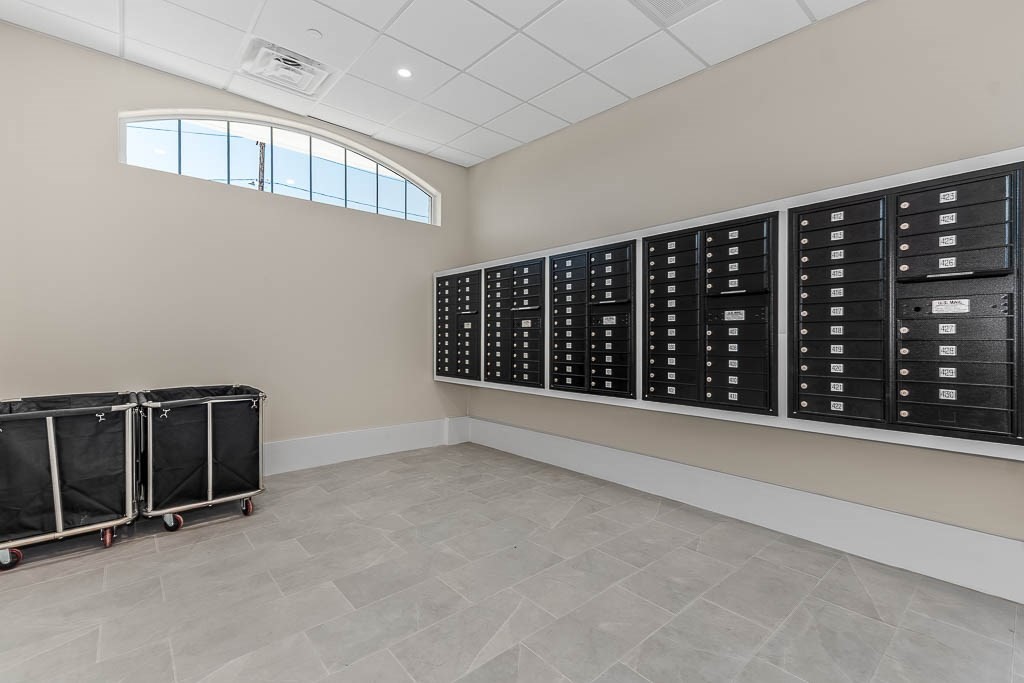 22 Everett Street, Unit 424 Westwood, MA 02090 - Photo 30 of 30 an empty room with windows