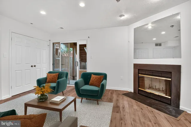 $559,900 | 10808 Drawbridge Court, Silver Spring, MD 20902