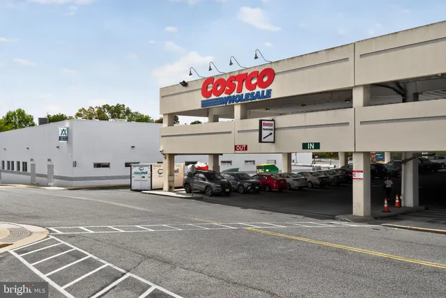 $559,900 | 10808 Drawbridge Court, Silver Spring, MD 20902