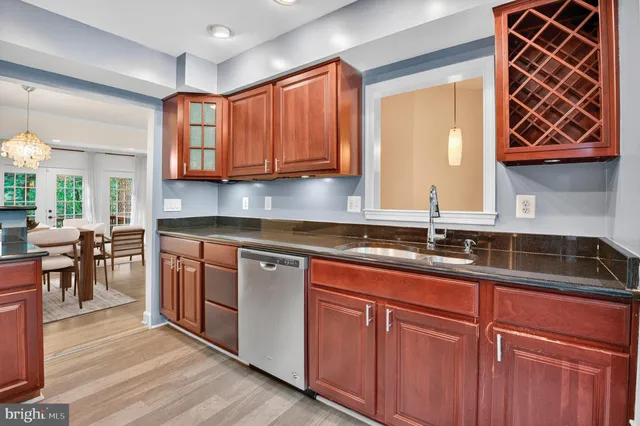 $559,900 | 10808 Drawbridge Court, Silver Spring, MD 20902