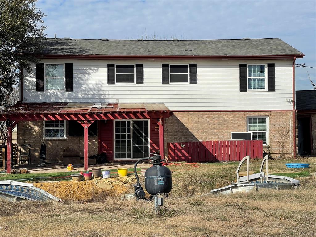 301 Blue Ribbon Road Waxahachie, TX 75165 - Photo 11 of 17