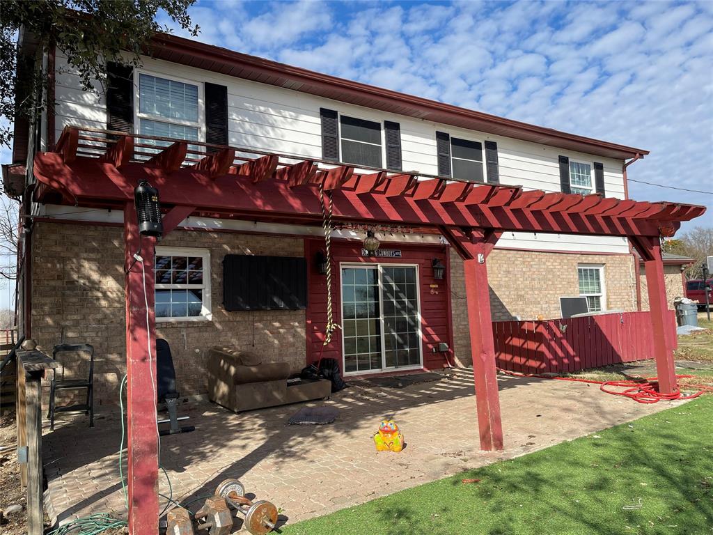 301 Blue Ribbon Road Waxahachie, TX 75165 - Photo 13 of 17