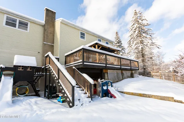 $529,000 | 268 Devonshire Drive, Cheshire, MA 01225