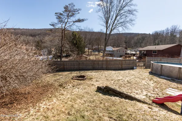 $509,000 | 268 Devonshire Drive, Cheshire, MA 01225