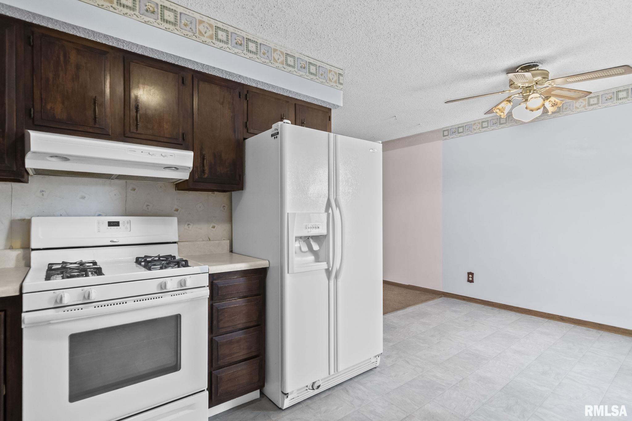 3030 Sandgate Road Springfield, IL 62702 - Photo 11 of 37