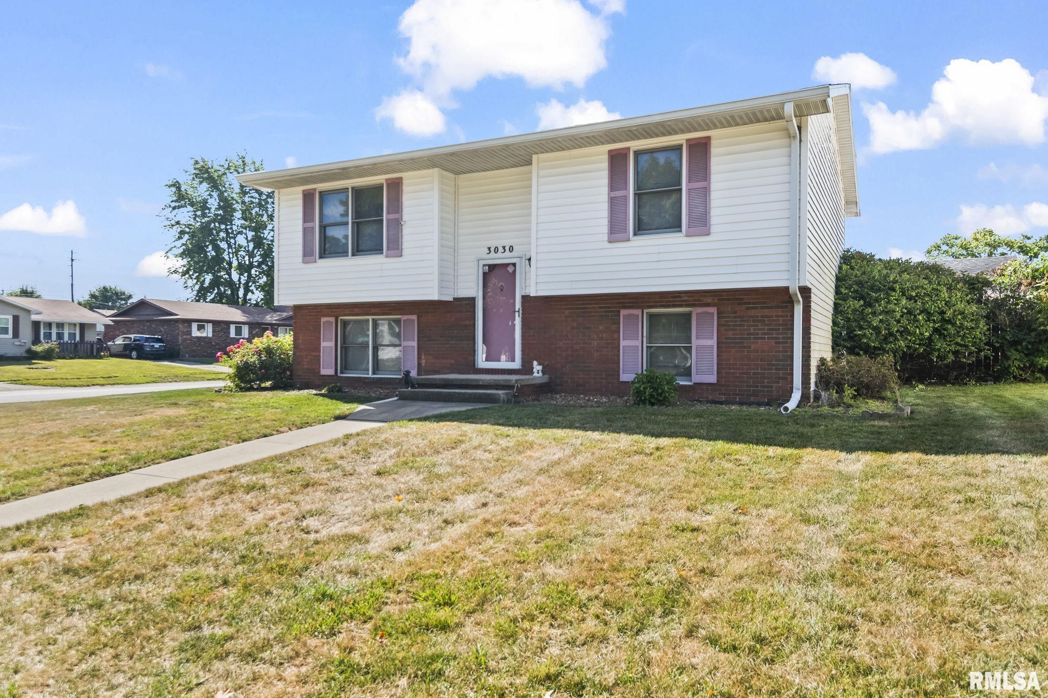 3030 Sandgate Road Springfield, IL 62702 - Photo 2 of 37