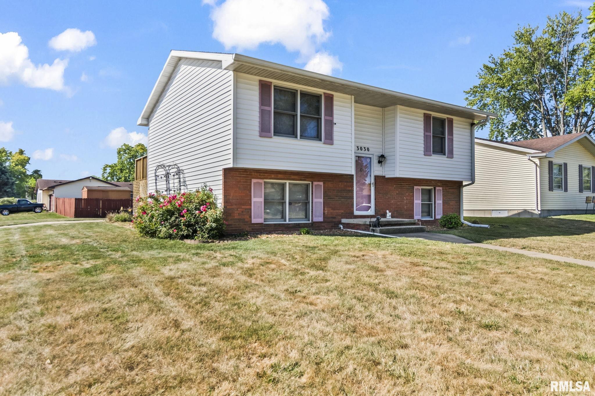 3030 Sandgate Road Springfield, IL 62702 - Photo 3 of 37