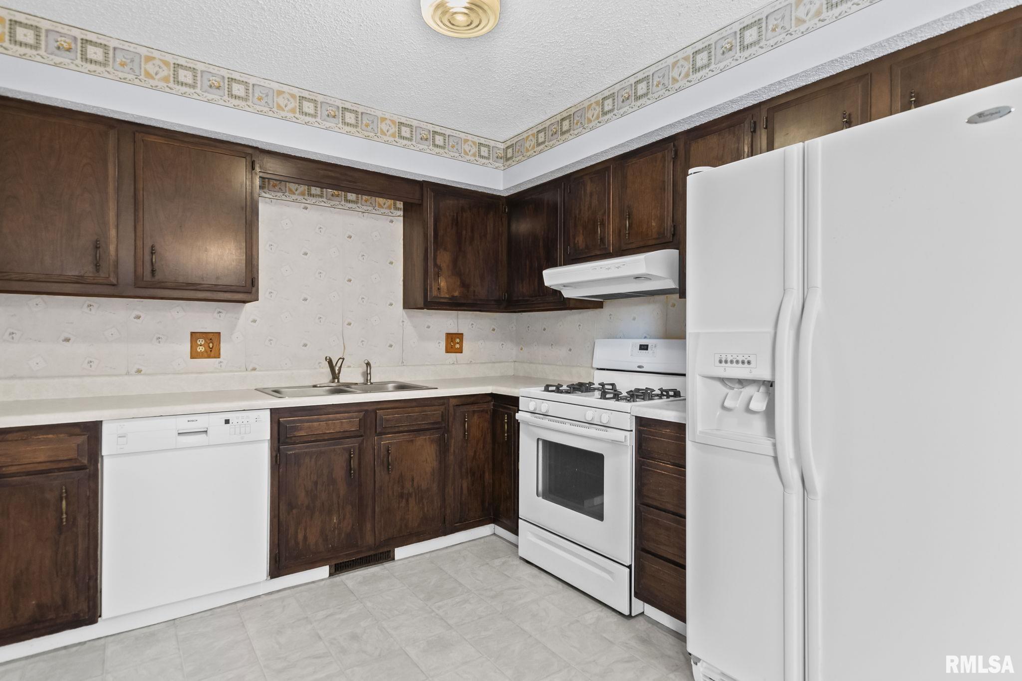 3030 Sandgate Road Springfield, IL 62702 - Photo 10 of 37