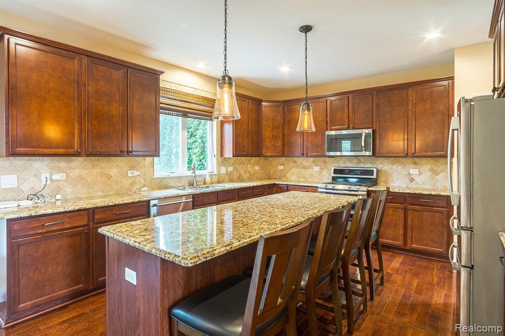 3607 Hogan Circle Rochester, MI 48307 - Photo 9 of 37