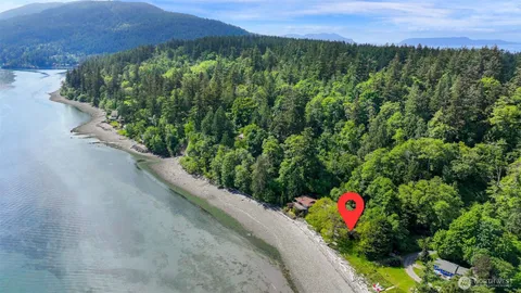$950,000 | 1865 Seacrest Drive, Lummi Island, WA 98262