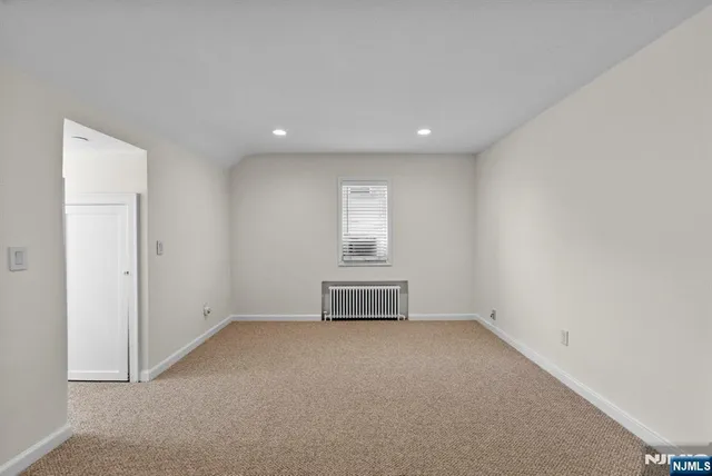 $2,400 | 461 9th Street, Unit 2, Fairview, NJ 07022