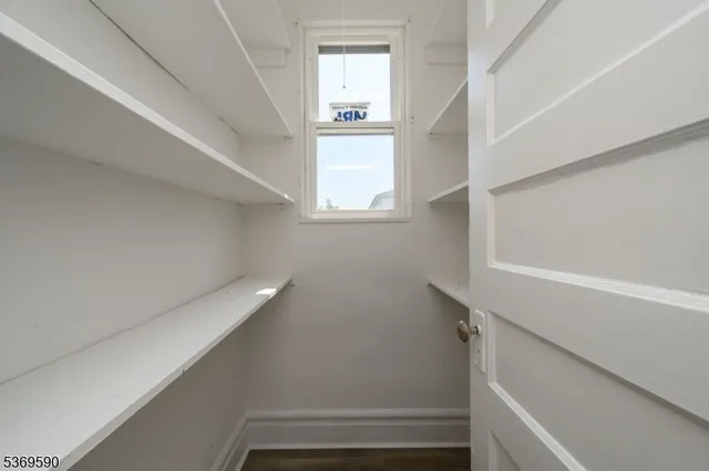 $2,650 | 23 Komorn Street, Unit 2, Newark, NJ 07105