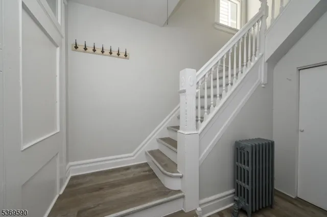 $2,650 | 23 Komorn Street, Unit 2, Newark, NJ 07105