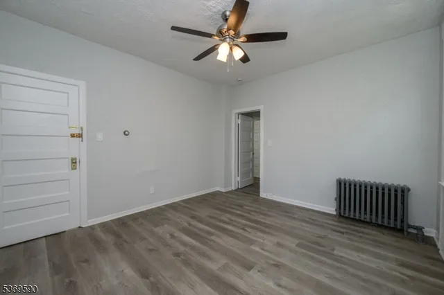 $2,650 | 23 Komorn Street, Unit 2, Newark, NJ 07105