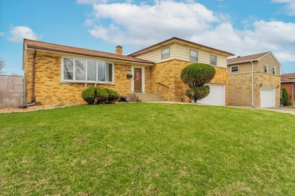 $449,000 | 1531 North 9th Avenue, Melrose Park, IL 60160