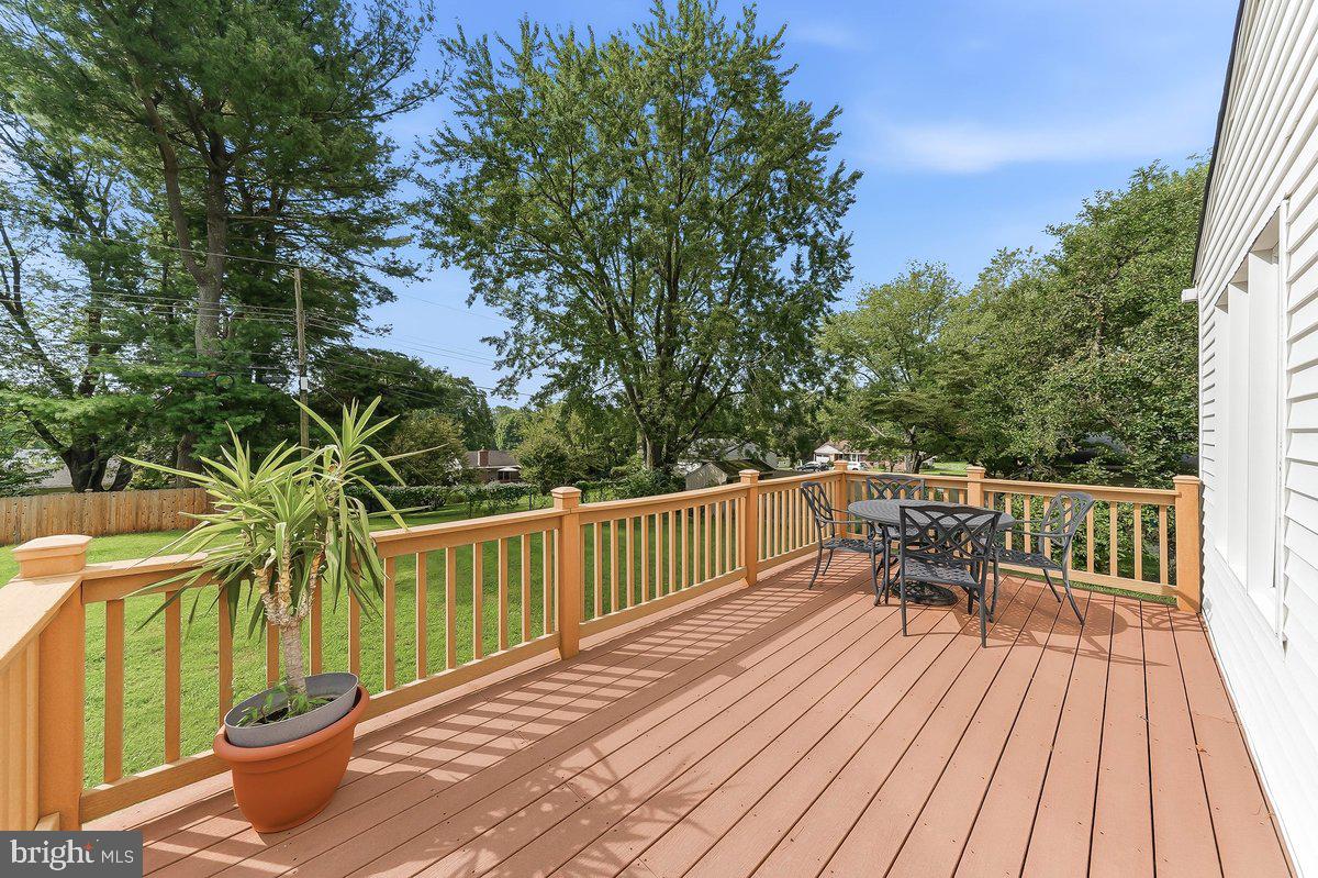 402 Farmhouse Road Downingtown, PA 19335 - Photo 7 of 39 Gallery Image 7