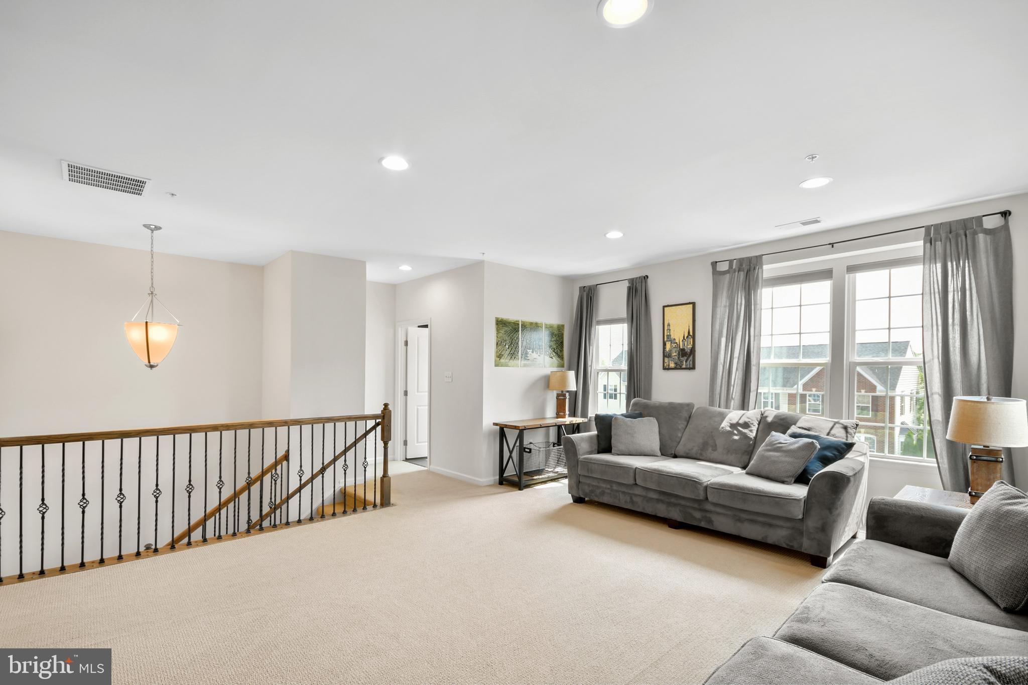 4902 Small Gains Way Frederick, MD 21703 - Photo 5 of 27 1/2 bath on main level