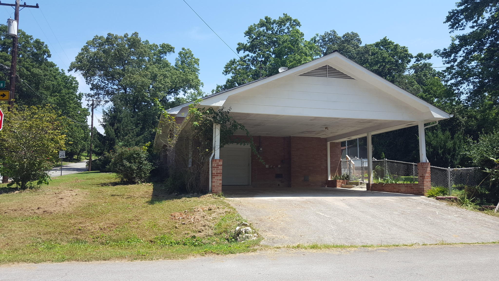 230 Iroquois Road Oak Ridge, TN 37830 - Photo 14 of 18 Carport