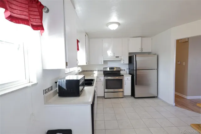 $2,900 | 1982 Fisher Way, Northglenn, CO 80233