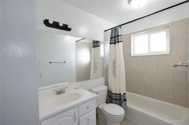 $2,900 | 1982 Fisher Way, Northglenn, CO 80233