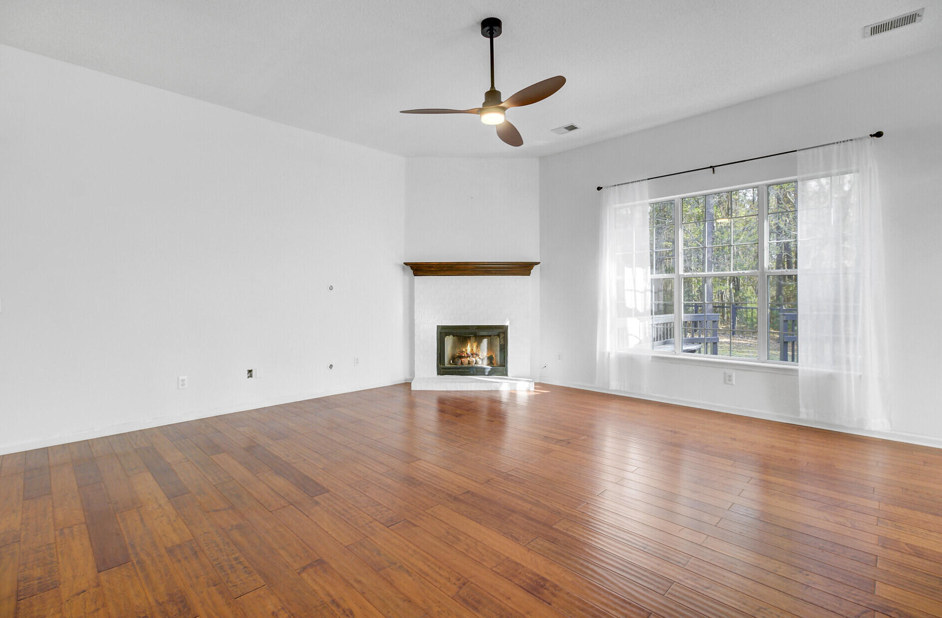 1192 Old Course Lane Mount Pleasant, SC 29466 - Photo 7 of 44 14