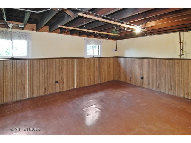 329 Shenstone Road Riverside, IL 60546 - Photo 14 of 16
