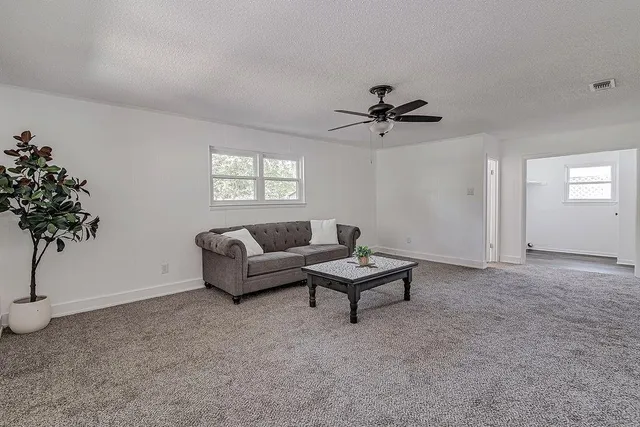 $249,999 | 541 Northwest Lorna Street, Burleson, TX 76028