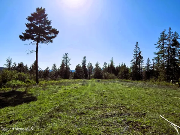 $499,900 | Nka East Emerald Drive, Harrison, ID 83833