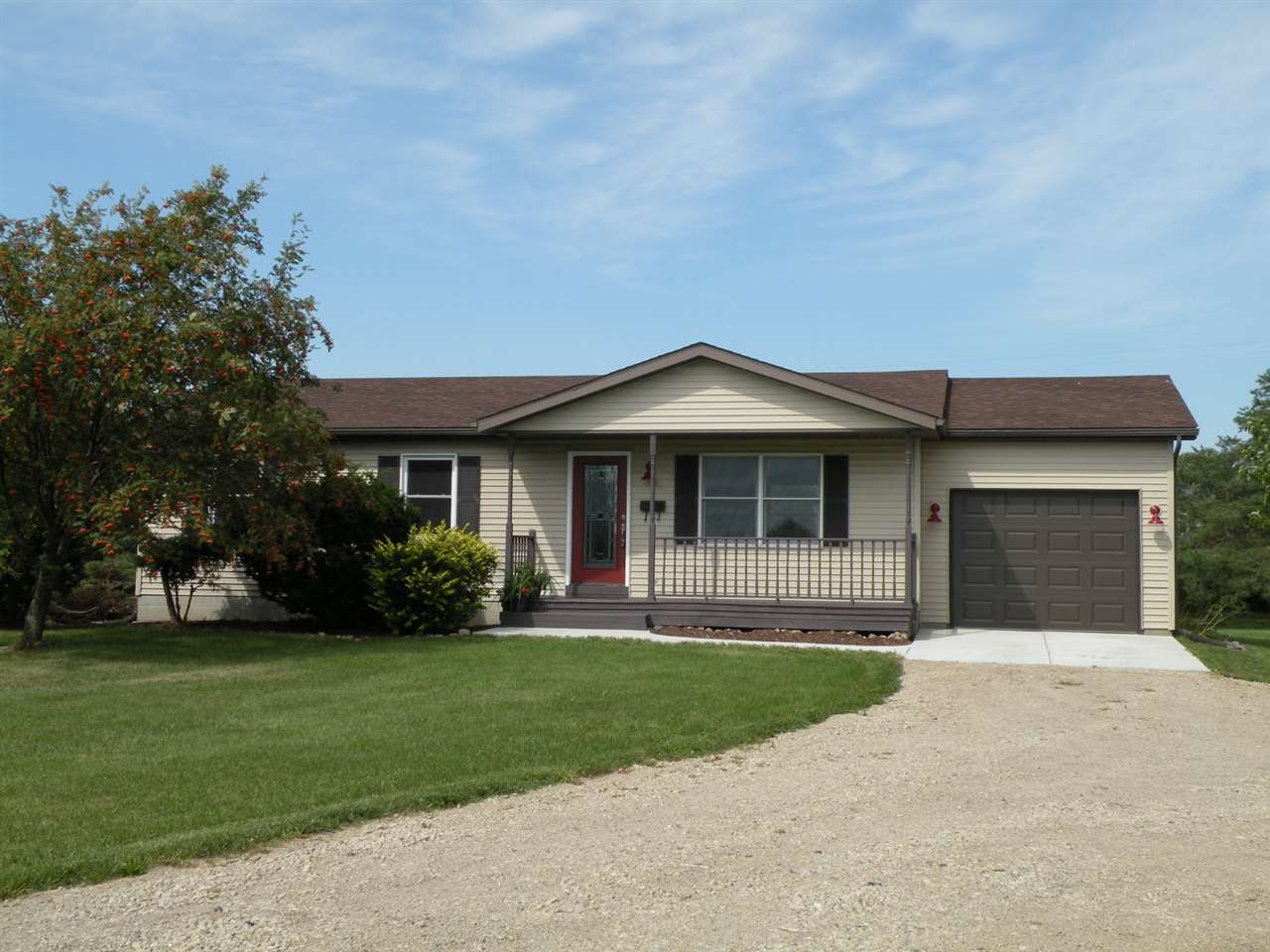 360 West Wilkinson Road Owosso, MI 48867 - Photo 2 of 21 31393361-1.JPG