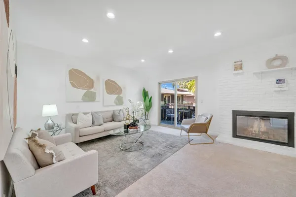 $735,000 | 100 E Middlefield Road, Unit 3H, Mountain View, CA 94043