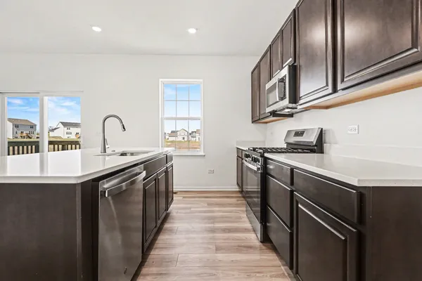$475,000 | 413 Hathaway Lane, Oswego, IL 60543