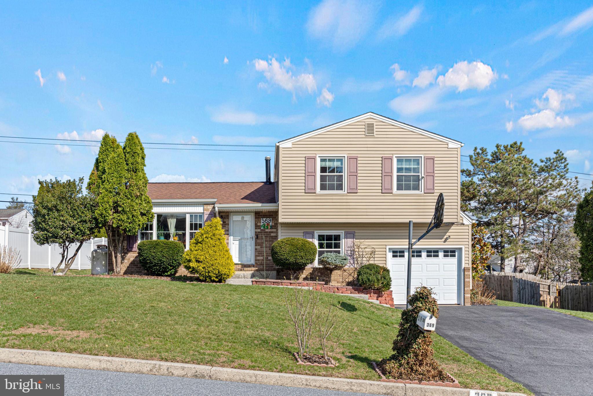 369 Hivner Road Harrisburg, PA 17111 - Photo 1 of 36