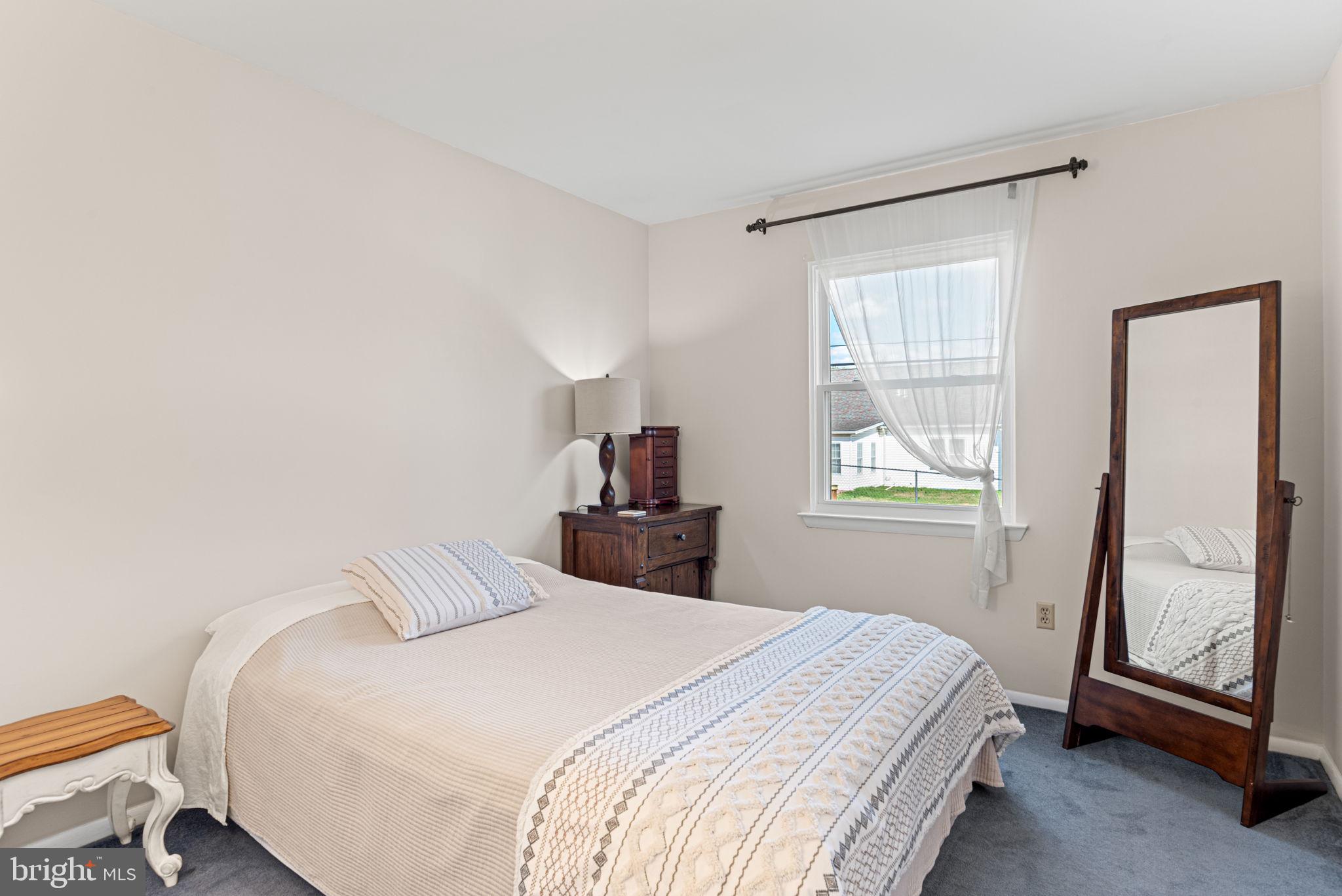 369 Hivner Road Harrisburg, PA 17111 - Photo 15 of 36