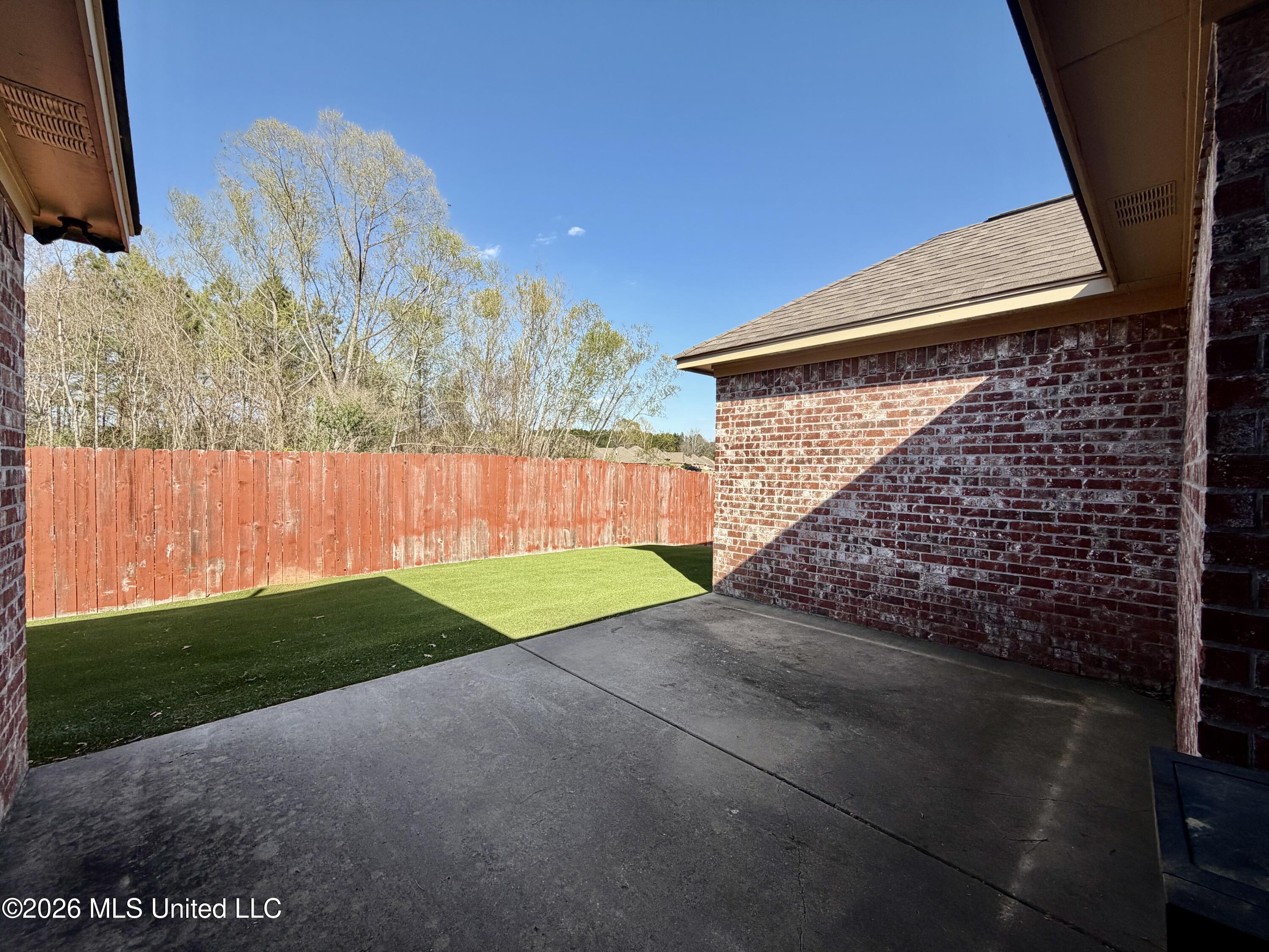 736 Hartwood Cove Brandon, MS 39042 - Photo 22 of 27 back patio and yard awesome